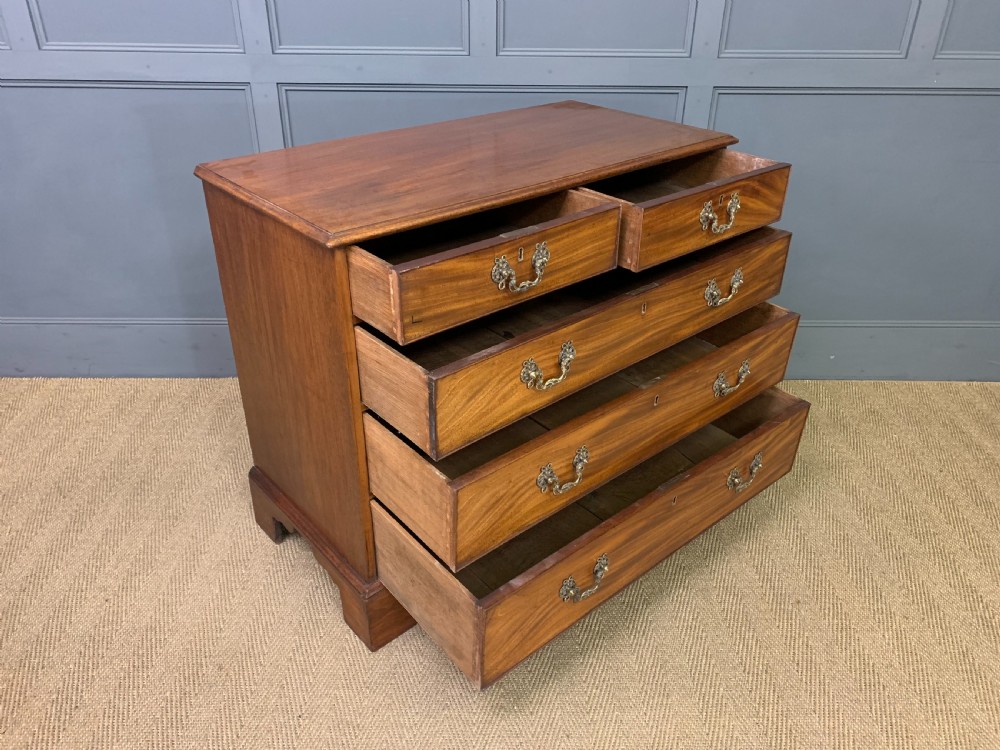 Georgian Mahogany Chest of Drawers View X