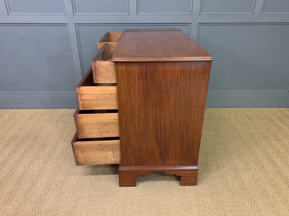 Georgian Mahogany Chest of Drawers View XIII