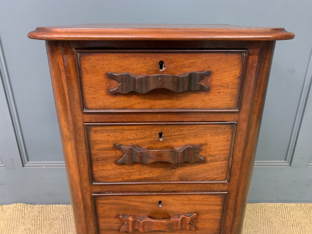 Pair of Victorian Mahogany Bedside Chests View IX