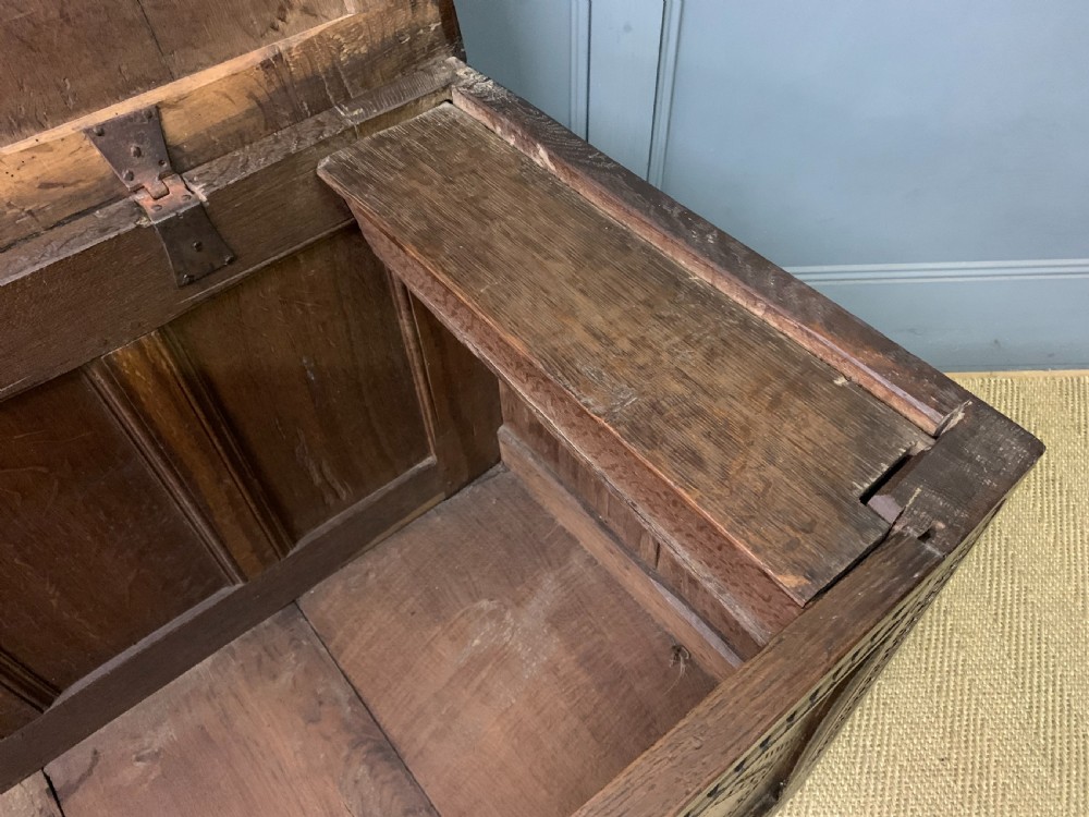17th Century Oak Coffer View XIII