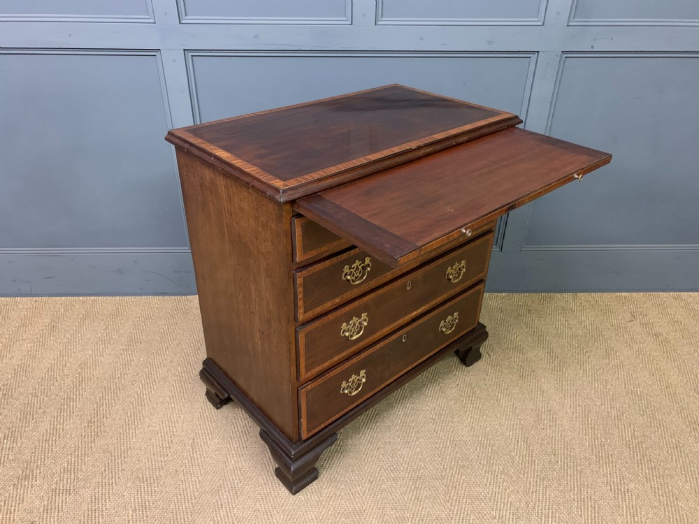 Inlaid Mahogany Georgian Bachelors Chest of Drawers View XI