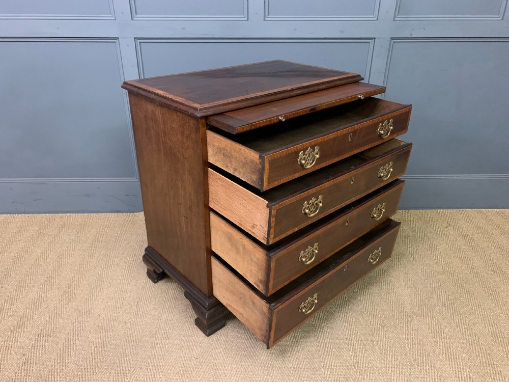 Inlaid Mahogany Georgian Bachelors Chest of Drawers View XII
