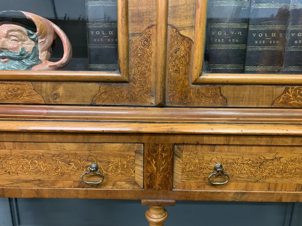 Marquetry Inlaid Burr Walnut Cabinet on Stand View XII