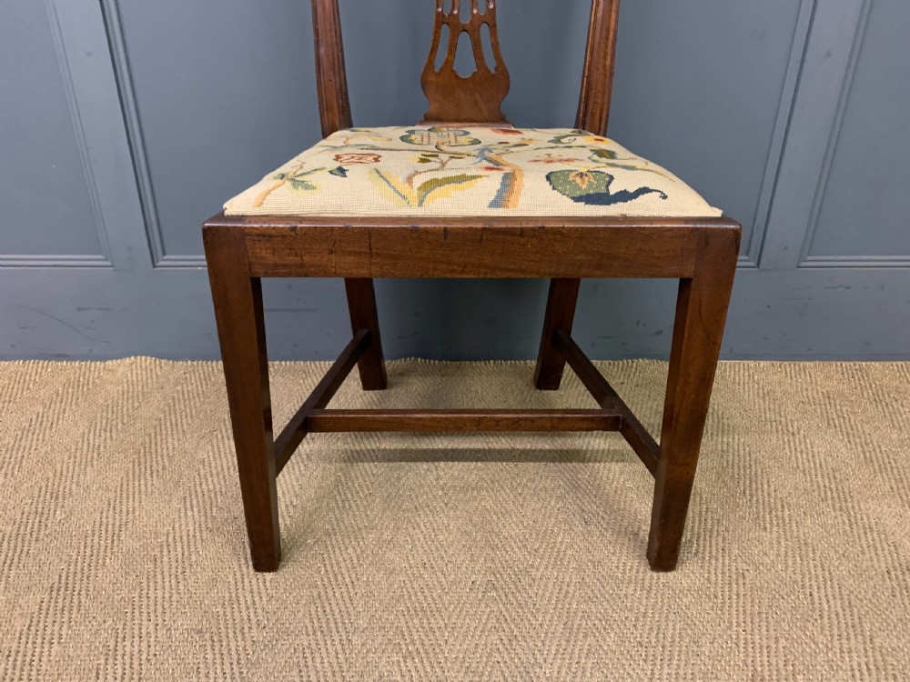 Set of 6 19th Century Mahogany Dining Chairs View VII