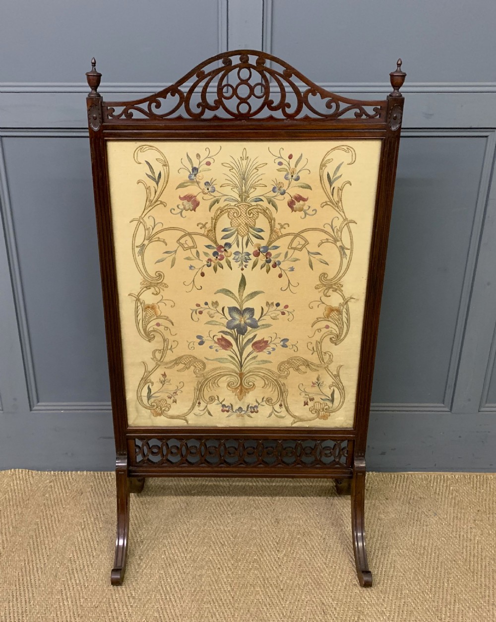 Victorian Mahogany Firescreen