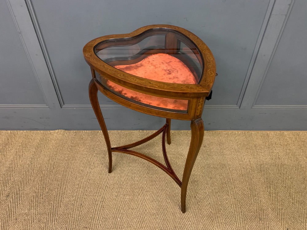 Inlaid Mahogany Heart Shaped Bijouterie Table