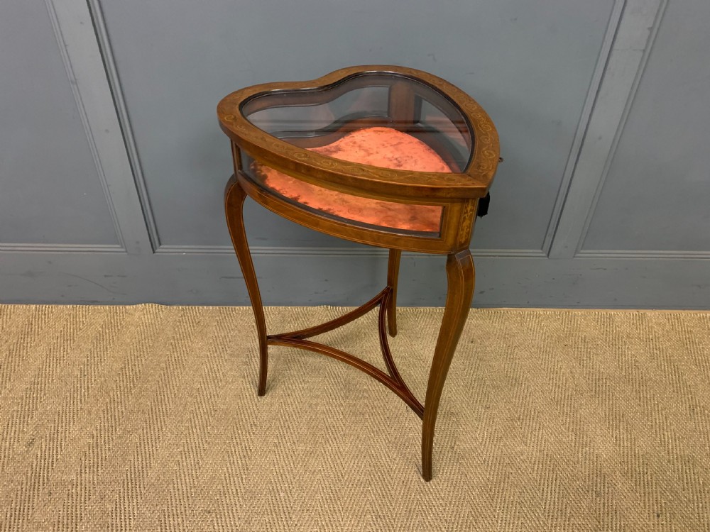Inlaid Mahogany Heart Shaped Bijouterie Table View XI