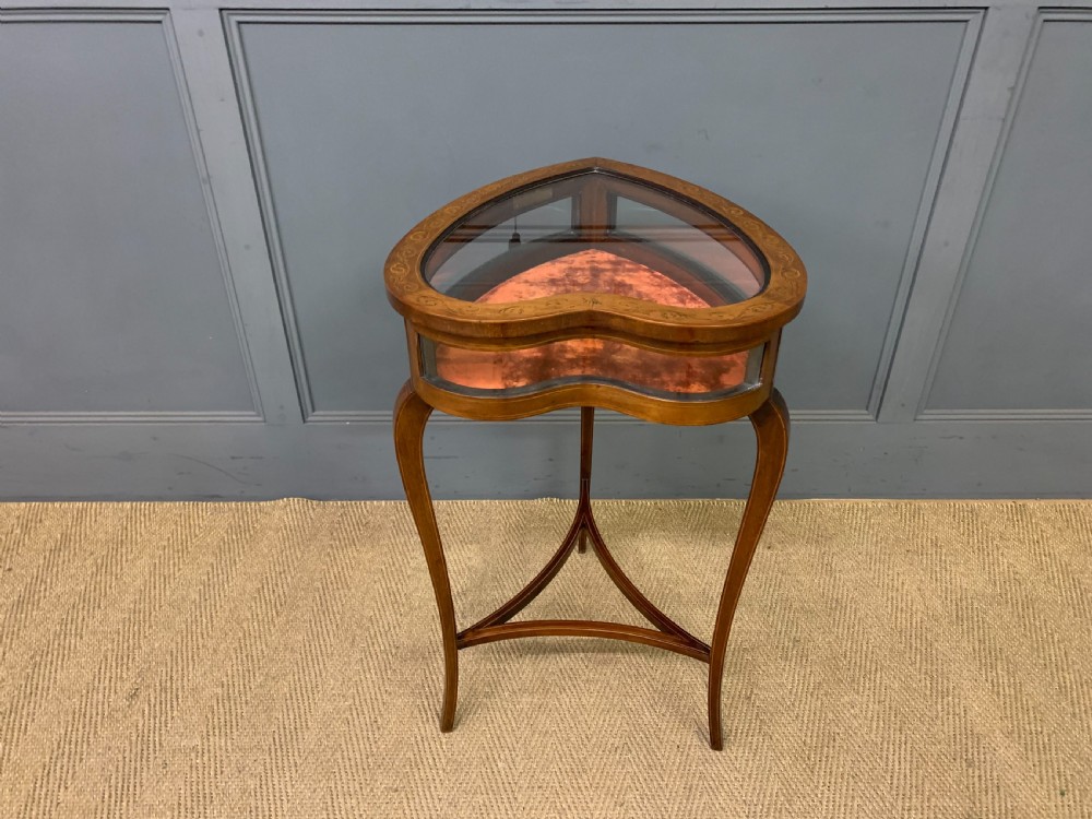 Inlaid Mahogany Heart Shaped Bijouterie Table View XV