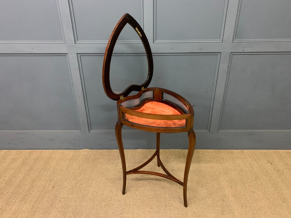 Inlaid Mahogany Heart Shaped Bijouterie Table View XVII