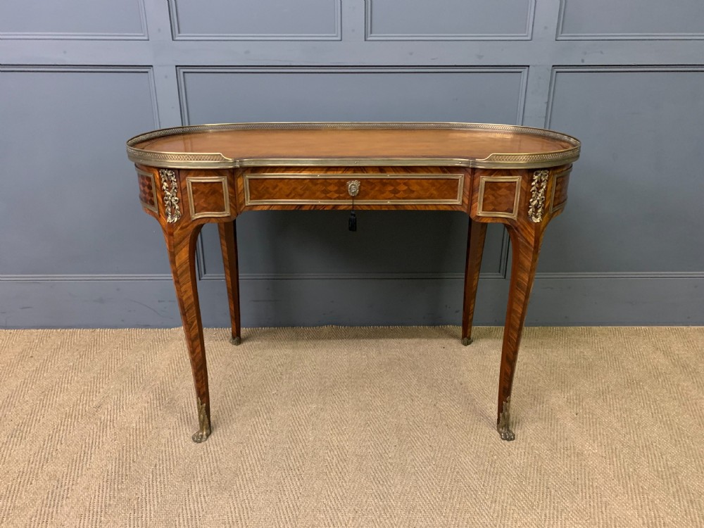 Fine Quality 19th Century French Bureau Plat View II