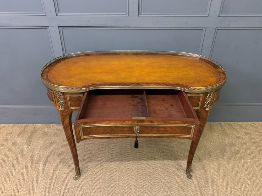 Fine Quality 19th Century French Bureau Plat View VIII