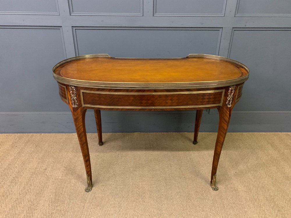 Fine Quality 19th Century French Bureau Plat View XVIII
