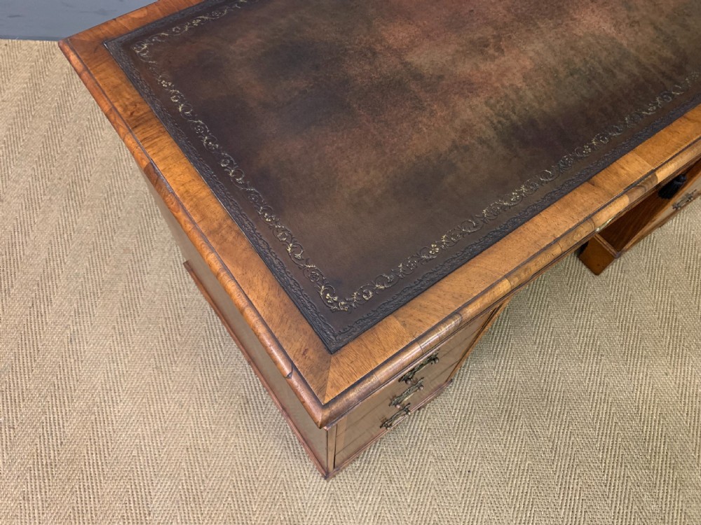 Edwardian Burr Walnut Pedestal Desk View XI