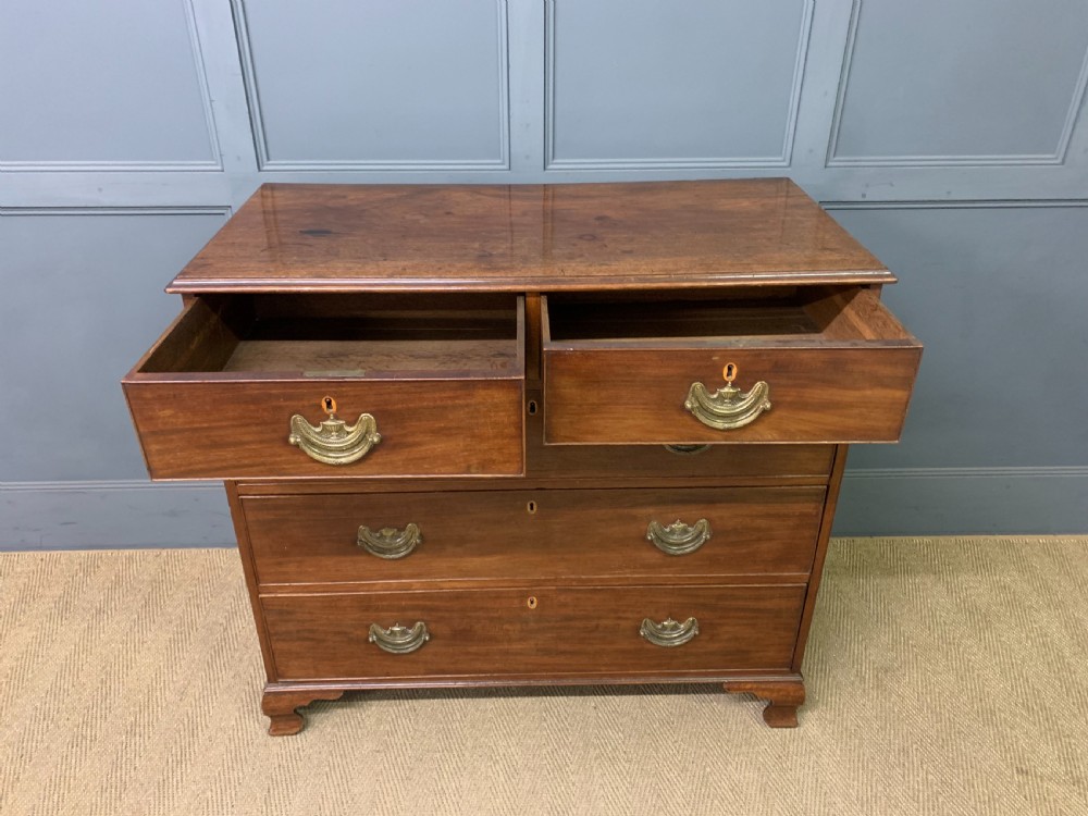 Georgian Mahogany Chest of Drawers View X