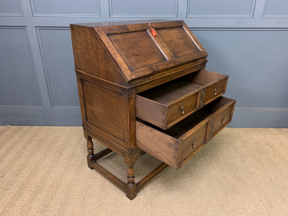Oak Bureau View VII