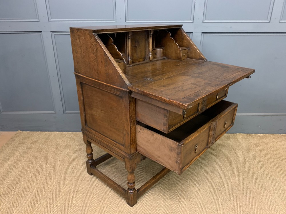 Oak Bureau View VIII