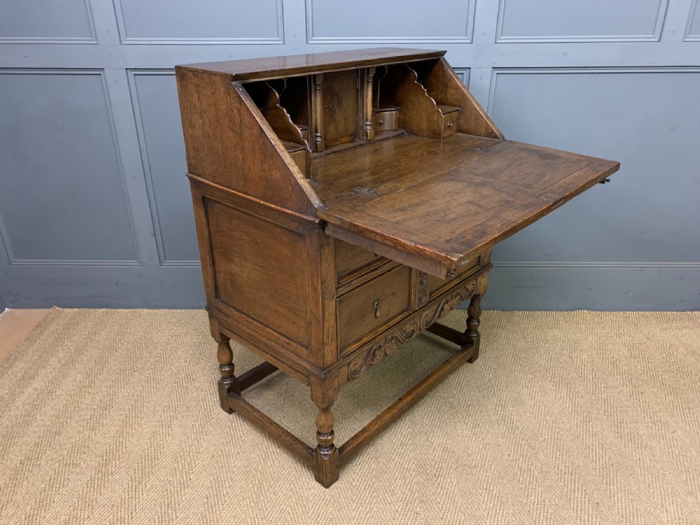 Oak Bureau View IX