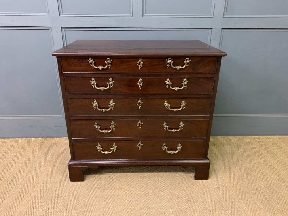 Georgian Mahogany Chest of Drawers View II