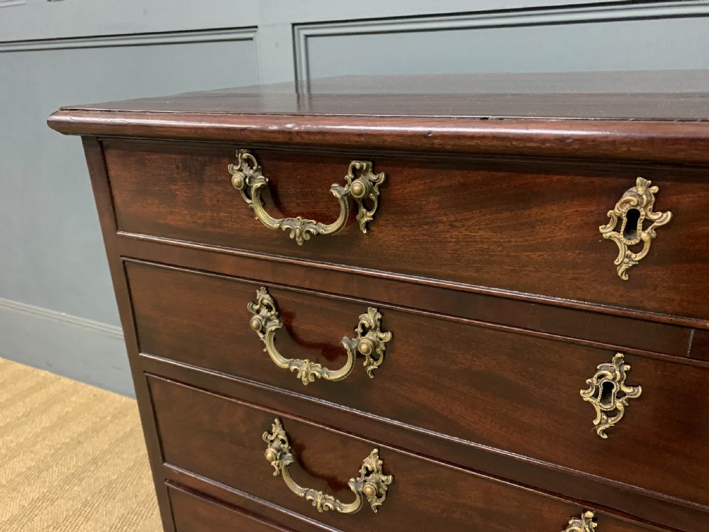 Georgian Mahogany Chest of Drawers View V