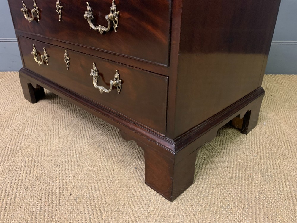 Georgian Mahogany Chest of Drawers View XII