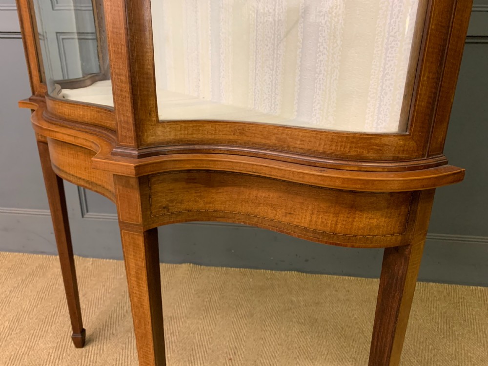 Maple & Co. Inlaid Mahogany Display Cabinet View XIV