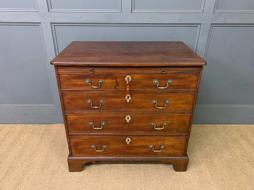 George III Mahogany Bachelors Chest of Drawers View II