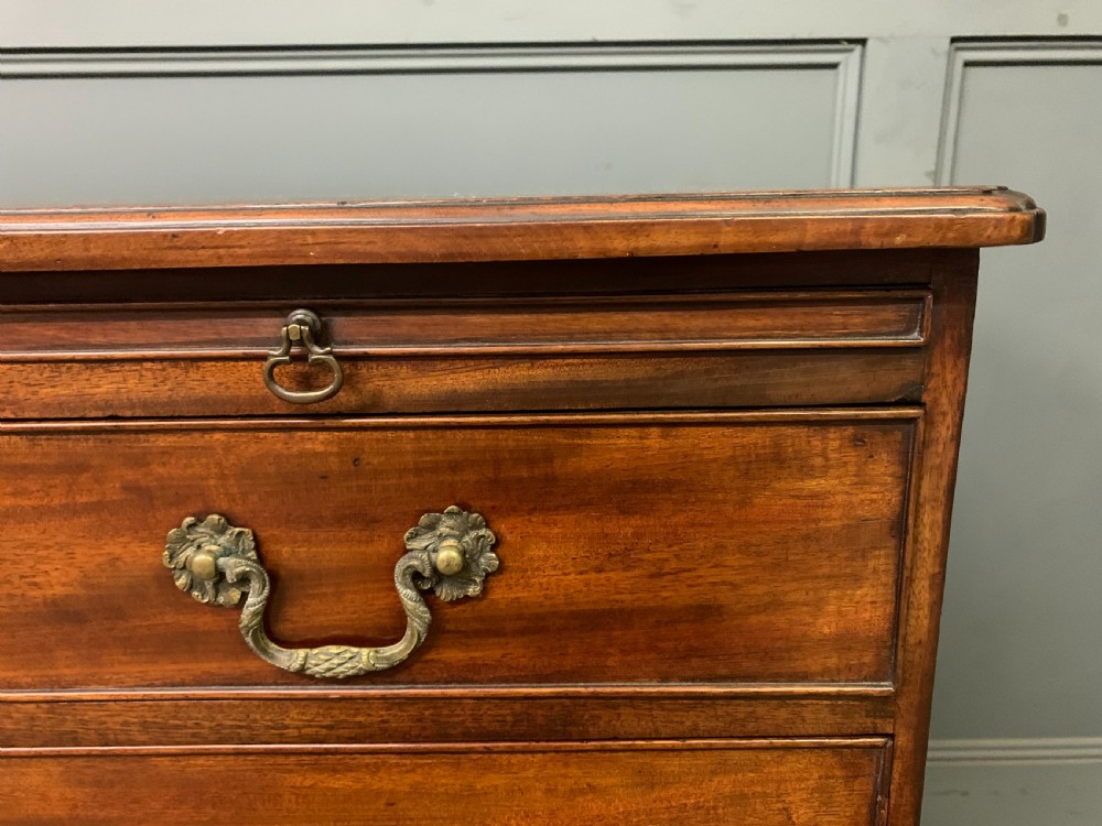 George III Mahogany Bachelors Chest of Drawers View VII