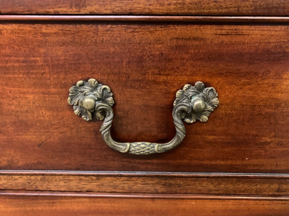 George III Mahogany Bachelors Chest of Drawers View VIII