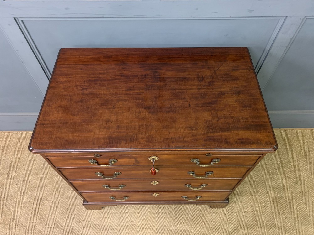 George III Mahogany Bachelors Chest of Drawers View XI