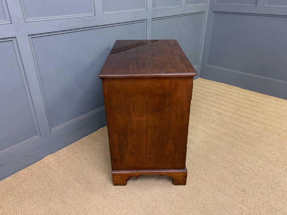 George III Mahogany Bachelors Chest of Drawers View XV