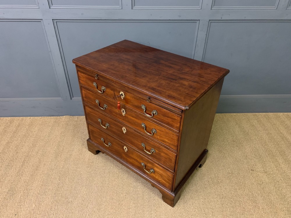 George III Mahogany Bachelors Chest of Drawers View XX