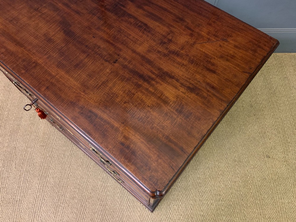 George III Mahogany Bachelors Chest of Drawers View XXI