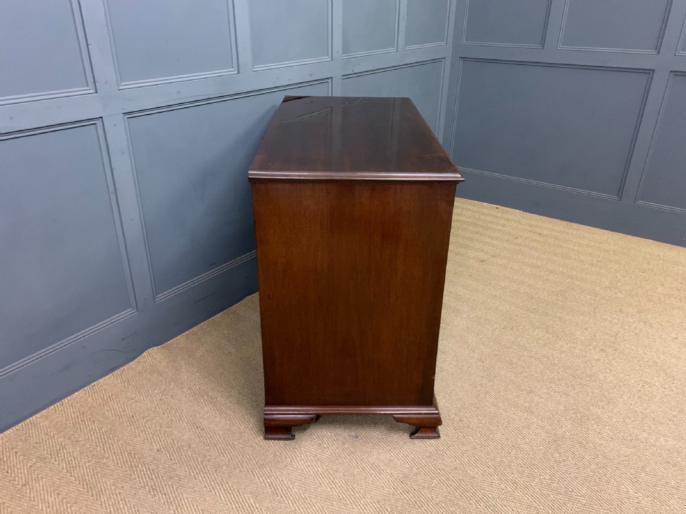 George III Mahogany Chest of Drawers View XII