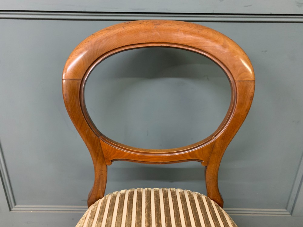 Set of 8 Victorian Mahogany Chairs by Wylie & Lochhead View XII