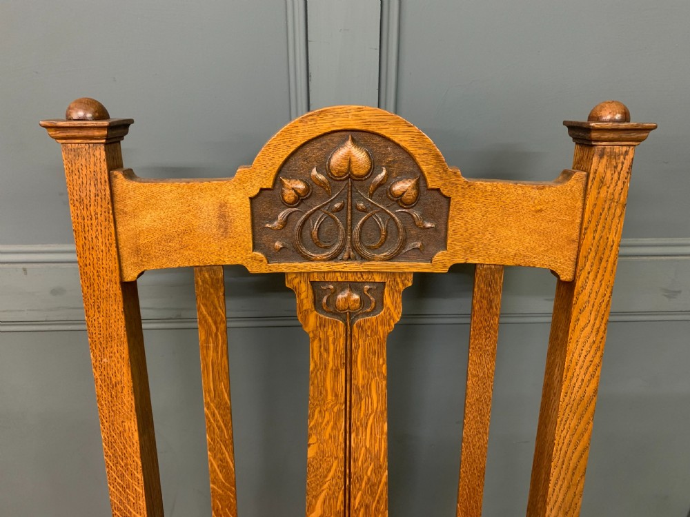 Set of 8 Arts and Crafts Dining Chairs View III