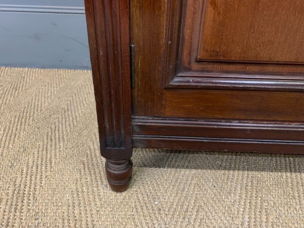 Victorian Mahogany Bookcase View XVI