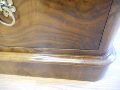 ANTIQUE WALNUT BEDSIDE CHESTS - ADDITIONAL PHOTO 17