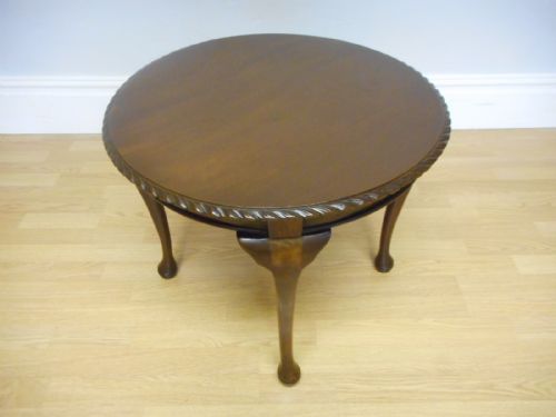 ANTIQUE COFFEE TABLE - ADDITIONAL PHOTO 1