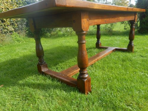 ANTIQUE OAK REFECTORY DINNING TABLE - ADDITIONAL PHOTO 6