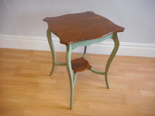antique walnut occasional table - CATEGORY: ANTIQUE TABLES - DATED EDWARDIAN
