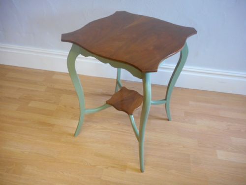 ANTIQUE WALNUT OCCASIONAL TABLE - ADDITIONAL PHOTO 1