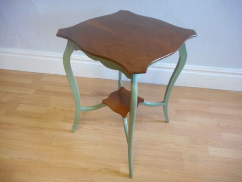 ANTIQUE WALNUT OCCASIONAL TABLE - ADDITIONAL PHOTO 3