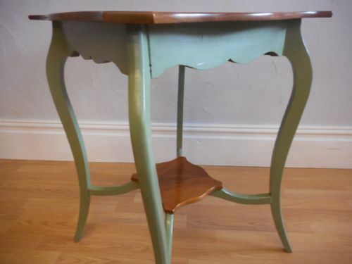 ANTIQUE WALNUT OCCASIONAL TABLE - ADDITIONAL PHOTO 10