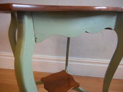 ANTIQUE WALNUT OCCASIONAL TABLE - ADDITIONAL PHOTO 15