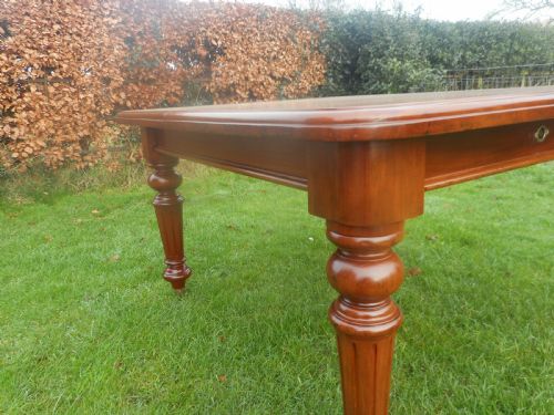 VICTORIAN MAHOGANY DINING TABLE - ADDITIONAL PHOTO 6