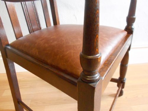 ANTIQUE OAK ARM CHAIR - ADDITIONAL PHOTO 8