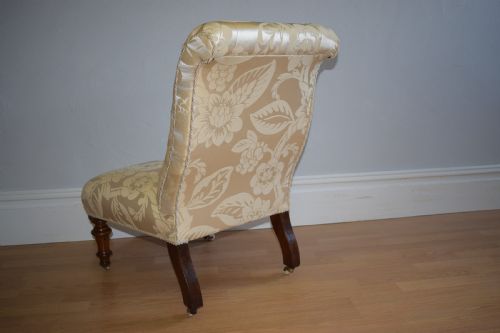 ANTIQUE VICTORIAN BUTTON BACK CHAIR - ADDITIONAL PHOTO 2