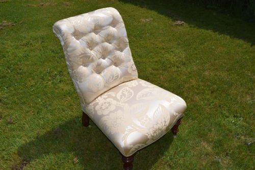 ANTIQUE VICTORIAN BUTTON BACK CHAIR - ADDITIONAL PHOTO 1