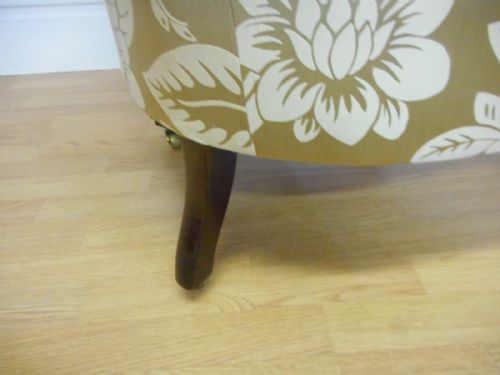 ANTIQUE VICTORIAN UPHOLSTERED TUB CHAIR - ADDITIONAL PHOTO 8