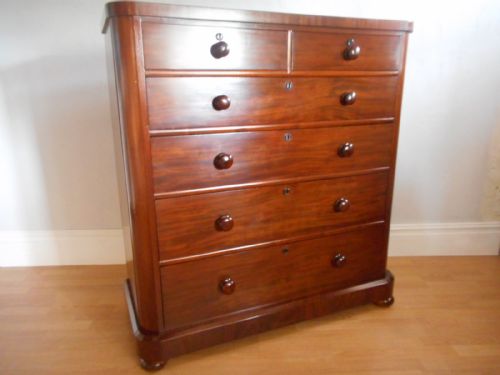 ANTIQUE VICTORIAN CHEST OF DRAWERS - ADDITIONAL PHOTO 1